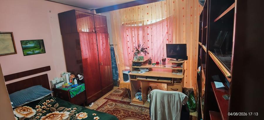 Apartament cu 3 camere decomandat în Energiei