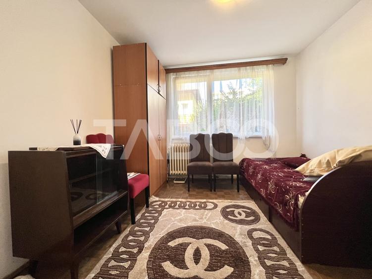 Apartament de vanzare cu 3 camere decomandate Grigorescu bloc izolat - 5
