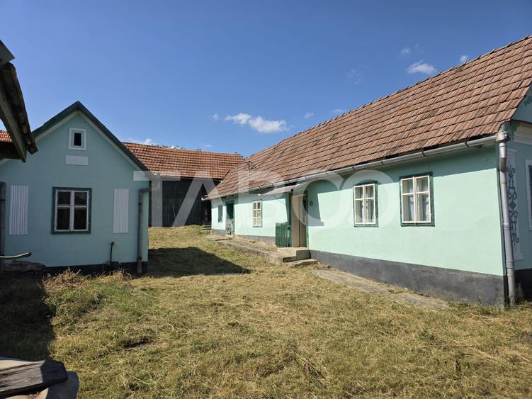 Casă individuală cu 3 camere cu Canalizare în Păuca
