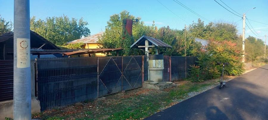 Casă cu 3 camere cu Teren 2058 Mp în Central