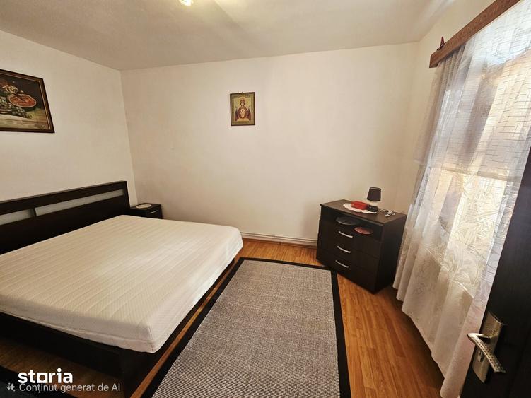 Casă cu 5 camere cu Teren 1700 Mp în Ariceștii Rahtivani