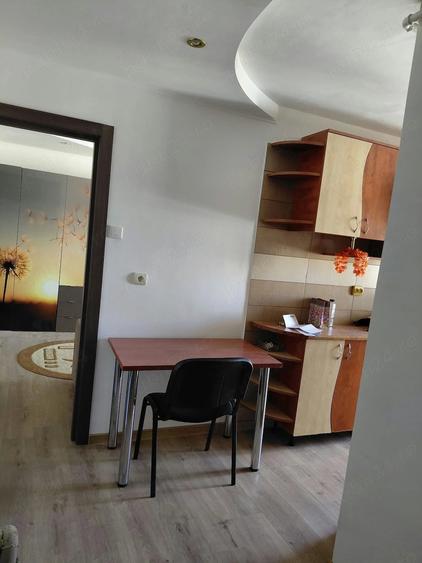 Apartament cu 2 camere decomandat în Griviței
