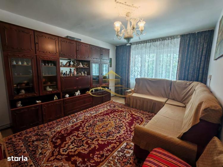 Apartament cu 3 camere, mobilat în Central