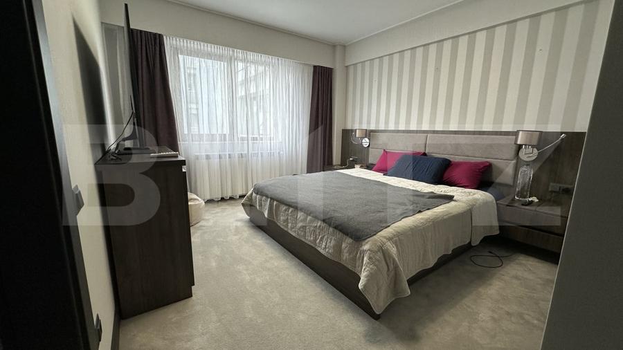 Apartament cu 3 camere decomandat, mobilat în Nufărul