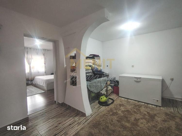 Casă cu 5 camere cu Teren 287 Mp în Central