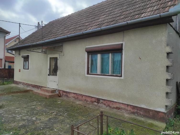 Casă cu 2 camere cu Teren 500 Mp în Haieu