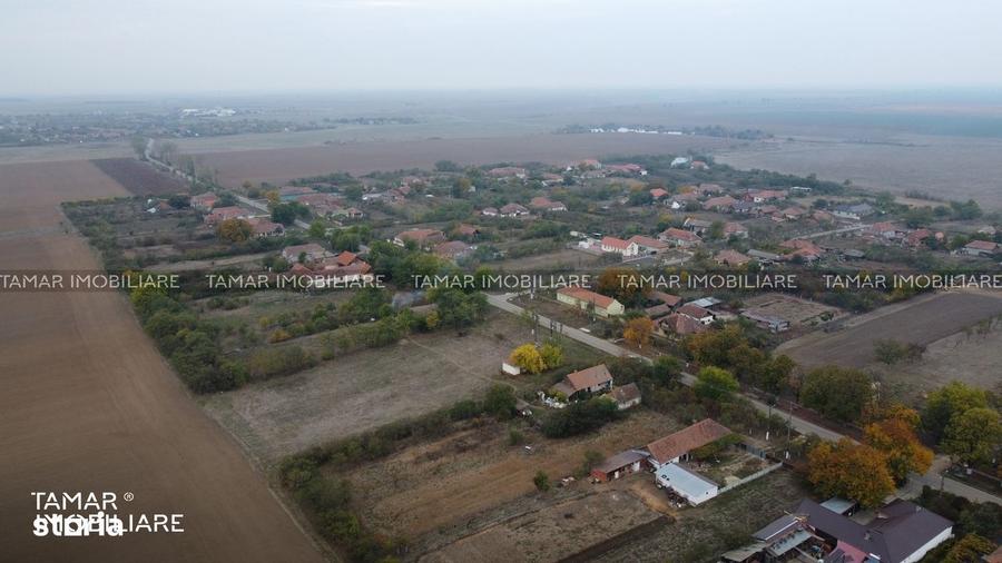 Casă cu 3 camere în Fiscut