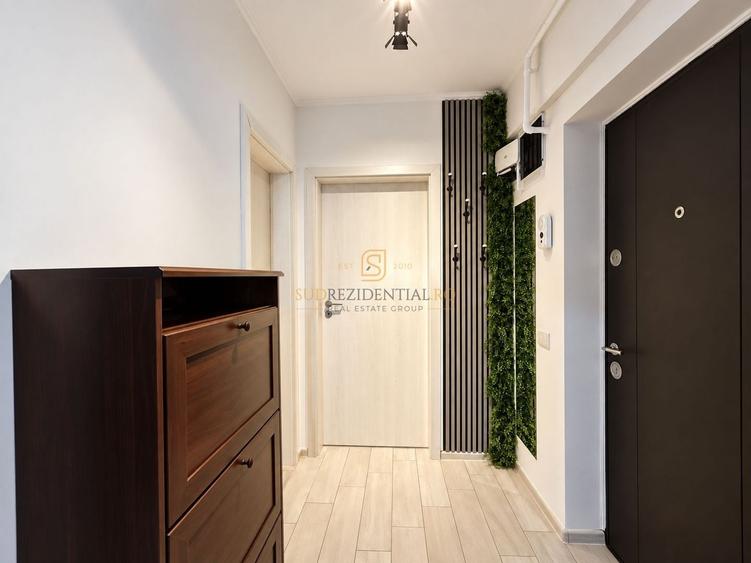 Apartament cu 2 camere semidecomandat, mobilat în Est