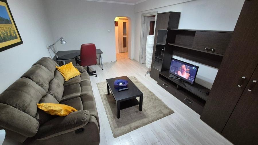 Apartament cu 2 camere semidecomandat, mobilat în Iancului