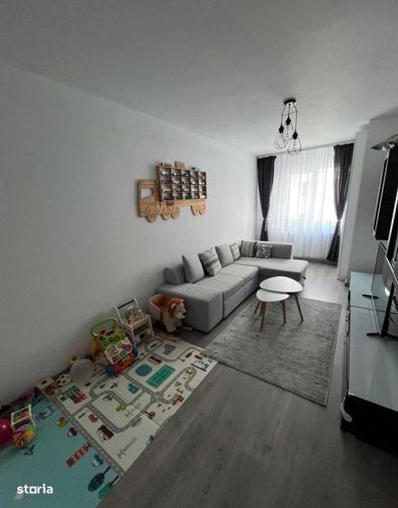 Apartament cu 2 camere decomandat, mobilat în Florești