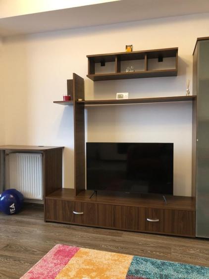 Apartament 2 camere serban voda650euro - 2