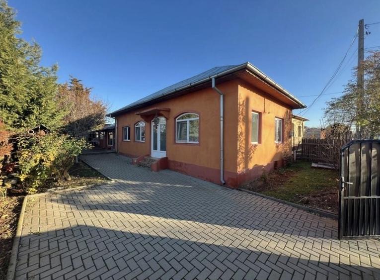 Casa Carcea Batraneasca Centrala # 5 Camere # 900 mp Teren # Toate Utilitatile # Accept Schimb cu Apartament Craiova # - 10