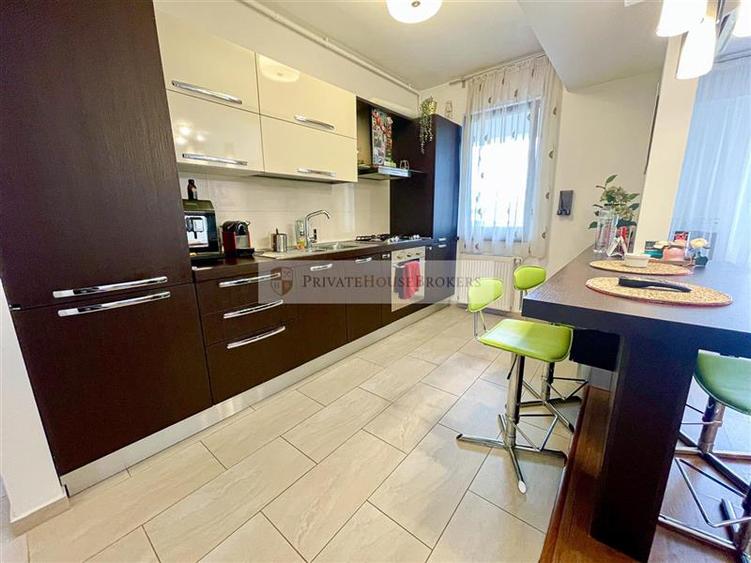 Apartament cu 2 camere semidecomandat, mobilat în Băneasa