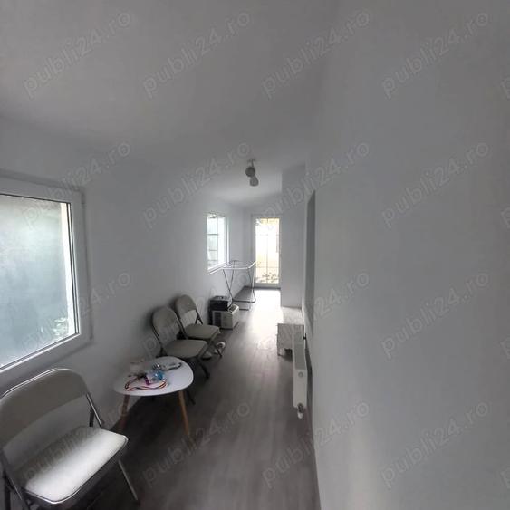 Casă cu 3 camere în Palazu Mare