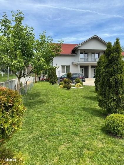 Casă cu 4 camere cu Teren 460 Mp în Hidiș