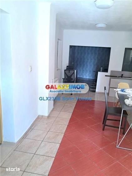 Casă cu 8 camere cu Teren 30 Mp în Chitila
