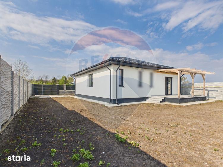 Casă cu 4 camere cu Teren 508 Mp în Central