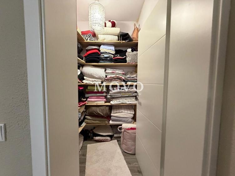 Duplex cu 4 camere cu Canalizare în Aradului