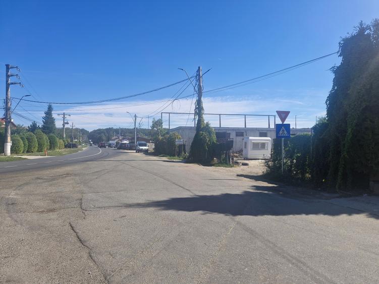 Spațiu comercial, de 2,000 mp, în Tamași