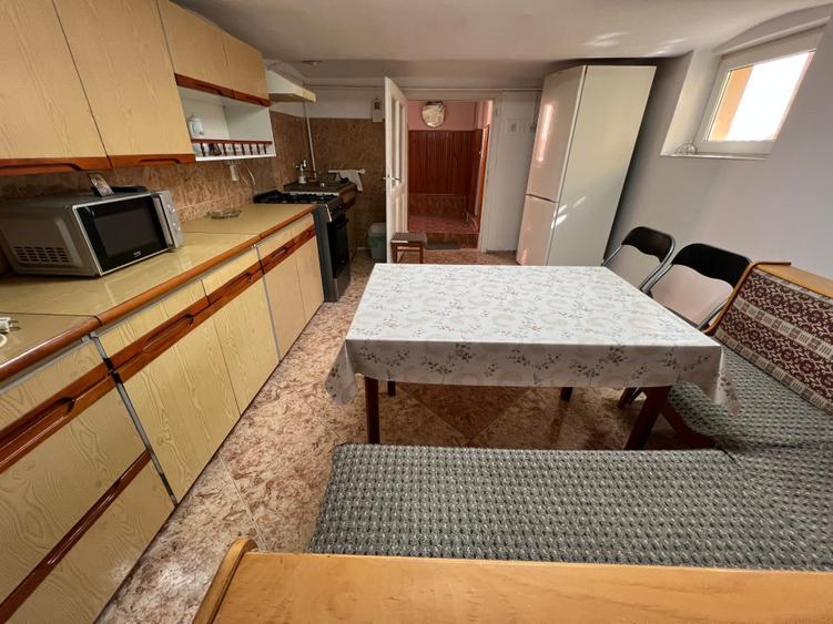 Casă individuală cu 3 camere cu Teren 230 Mp în Reșița