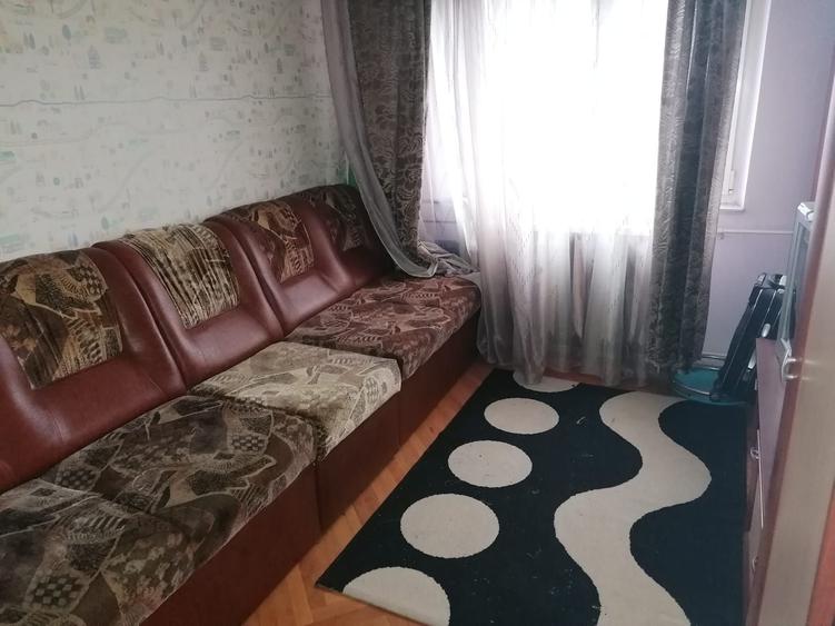 Apartament cu 3 camere decomandat în Bucovina