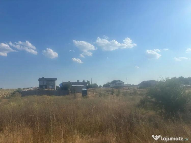 Teren de 500 mp, în Malu Mare