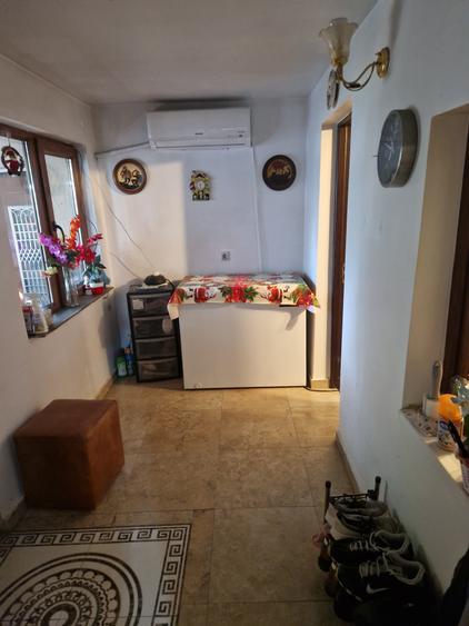 Casă cu 2 camere cu Teren 173 Mp în Est