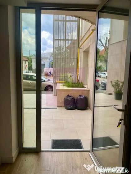 Apartament cu 3 camere decomandat în Armeneasca
