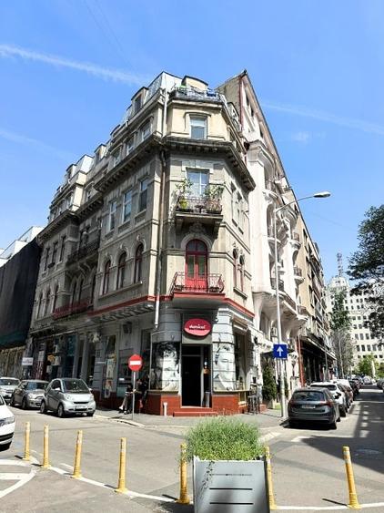 Apartament cu 5 camere decomandat, mobilat în Cișmigiu