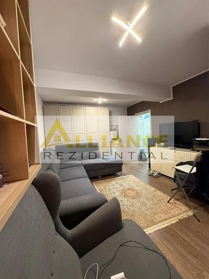 Apartament cu 3 camere decomandat în 1 Decembrie 1918