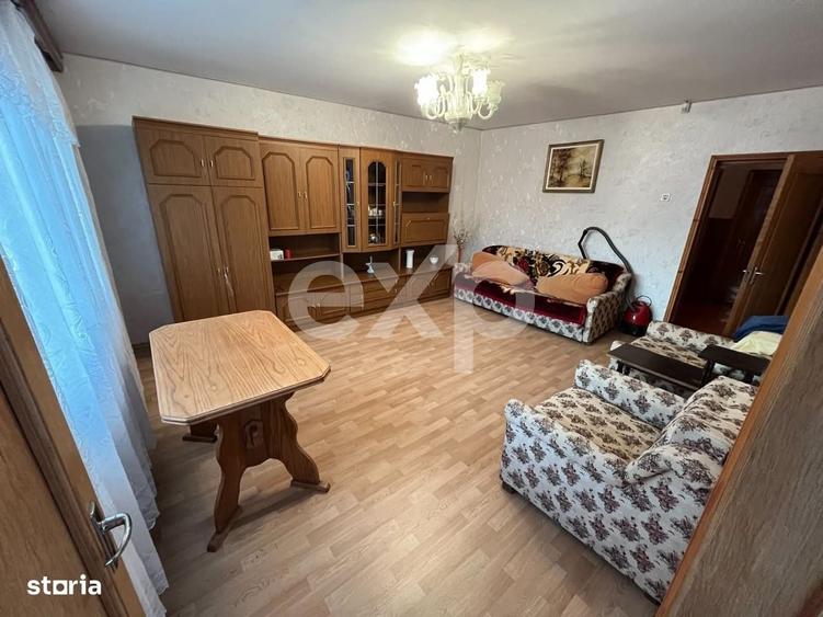 Casă cu 4 camere decomandat în Manga