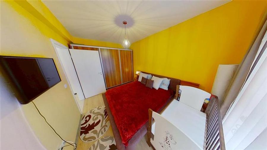 Apartament cu 2 camere decomandat în Avantgarden