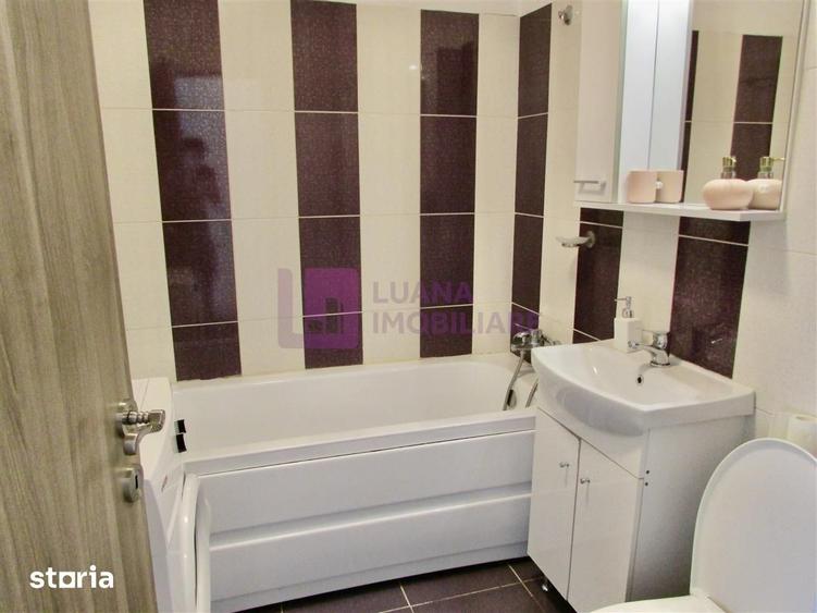 Apartament cu 3 camere, mobilat în Central