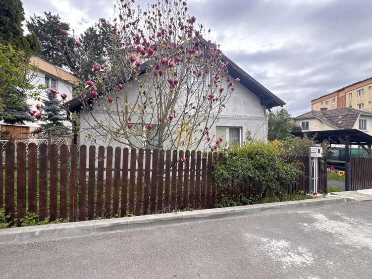 Casă cu 3 camere cu Teren 337 Mp în Central