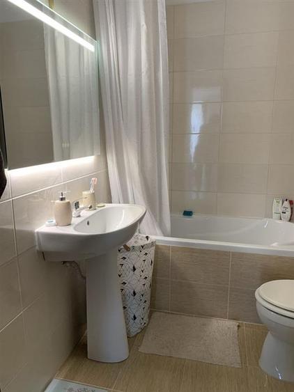 Penthouse cu 3 camere decomandat, mobilat în Turnișor
