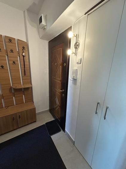 Apartament cu 2 camere semidecomandat în Astra