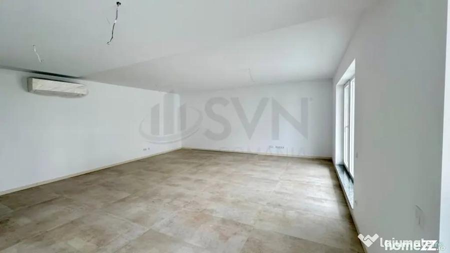 Apartament cu 4 camere decomandat în Costin Georgian