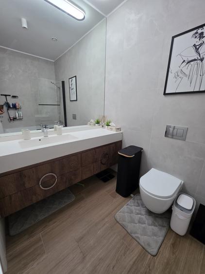 Apartament cu 2 camere semidecomandat în Barbu Văcărescu