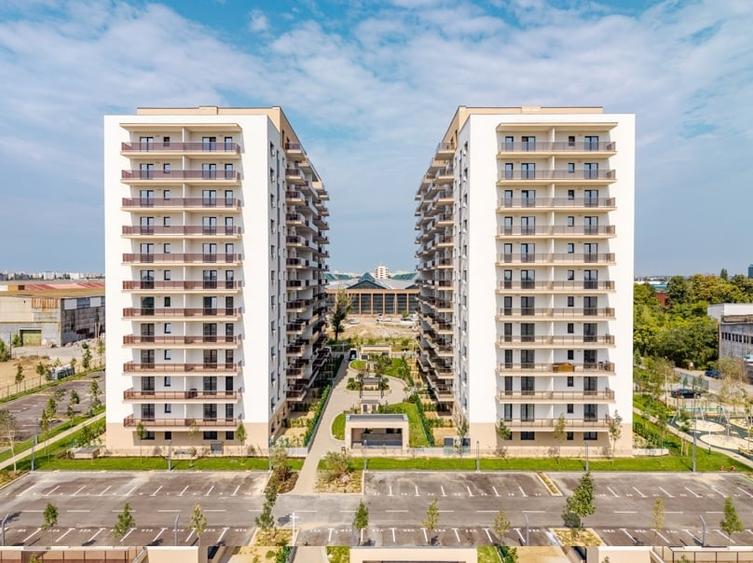 Apartament cu 3 camere decomandat în Industriilor
