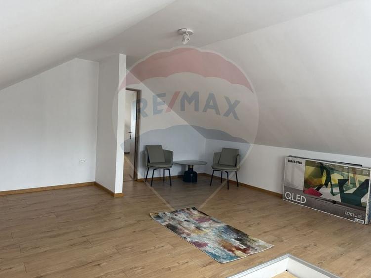 Casă individuală cu 6 camere cu Teren 2800 Mp în Livada (Petreștii de Jos)