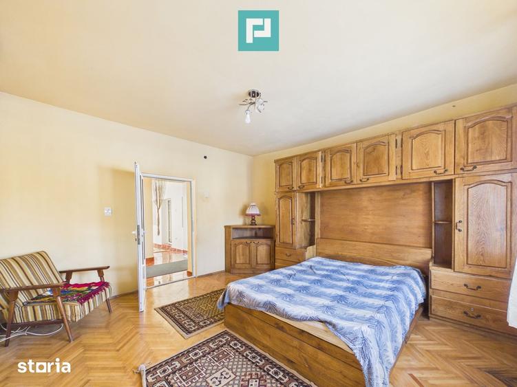 Casă cu 5 camere cu Teren 1430 Mp în Șiria