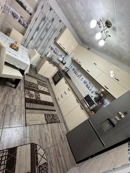 Apartament cu 4 camere decomandat în Central