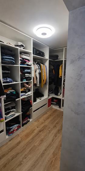 Apartament cu 2 camere decomandat în Vișani