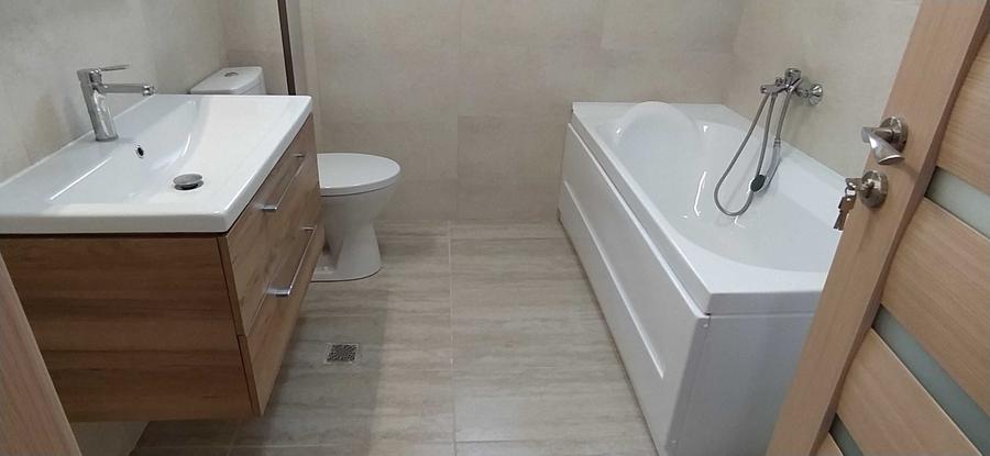 Casă cu 4 camere cu Teren 300 Mp în Tunari