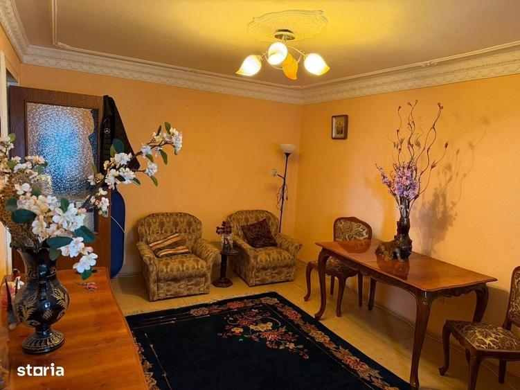 Apartament cu 3 camere decomandat în Central