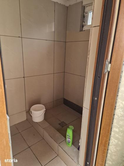 Casă cu 3 camere cu Teren 2722 Mp în Vidra