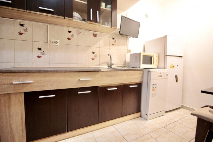 Apartament cu 3 camere, mobilat în Bucur Obor