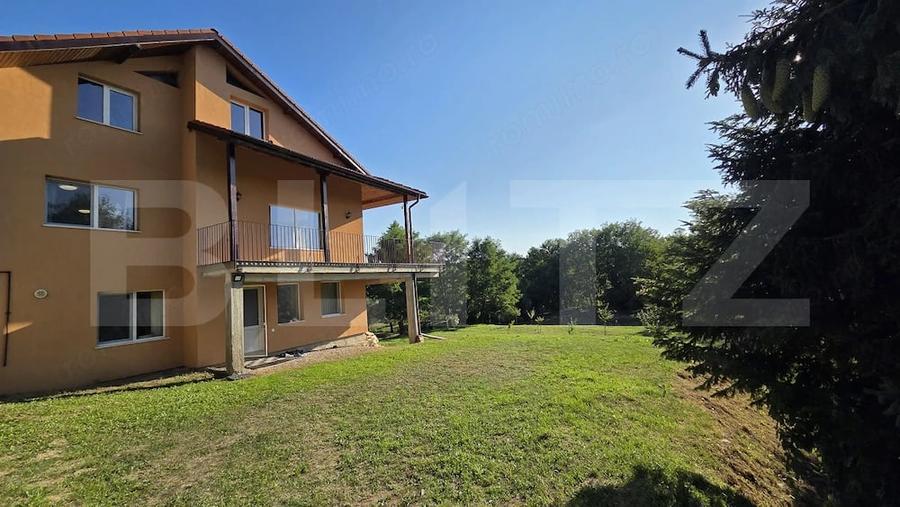 Casă cu Teren 6000 Mp în Central