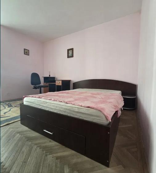 Garsonieră semidecomandată în Titan