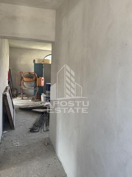 Casă individuală cu 5 camere cu Canalizare în Central